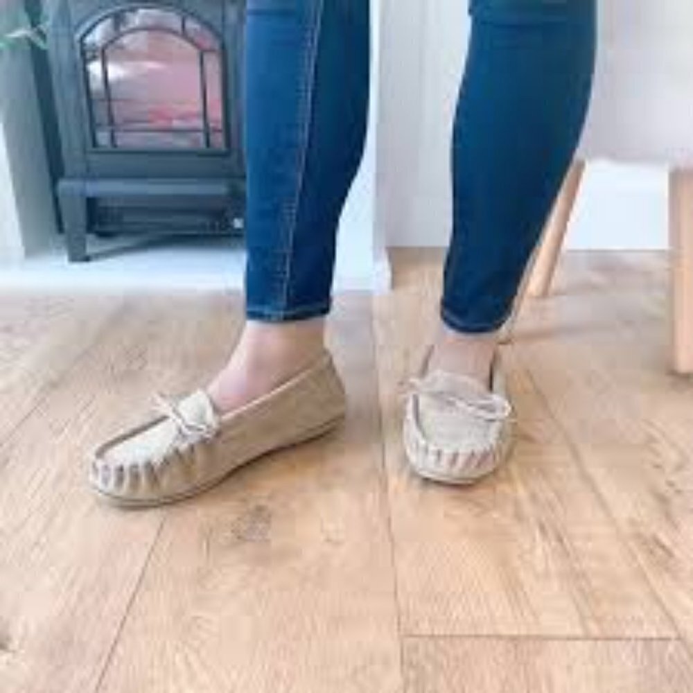 UGG Dakota Women Slippers Size 8